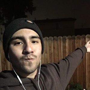 Meet your Posher, Manuel